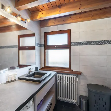 Duplex Spacieux A Meribel - 8 Pers, 3 Ch, 2 Salles De Bain, Proche Pistes Et Navette - Fr-1-565-74 * Les Allues